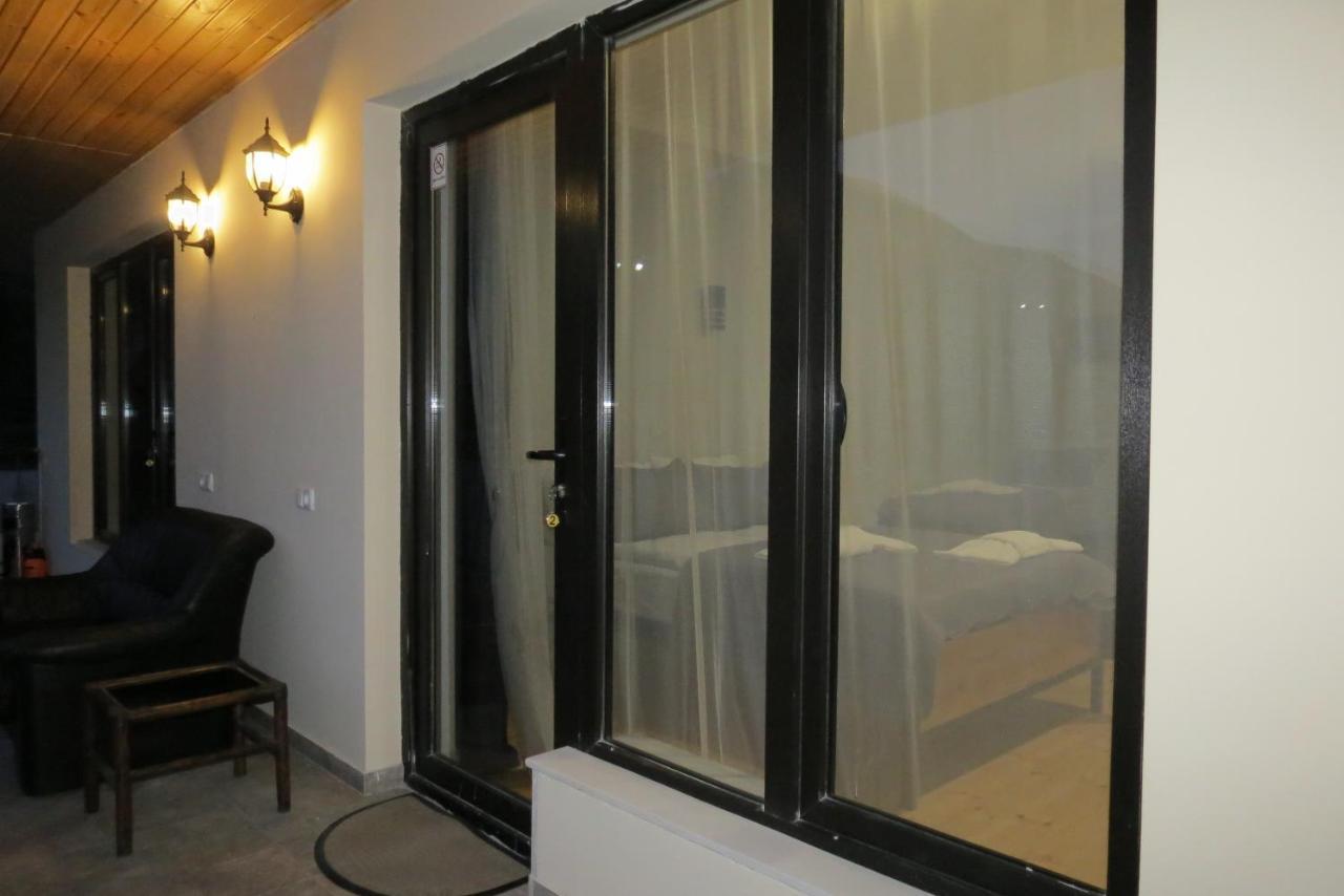Bibo'S Kokhi Guesthouse Kazbegi Bagian luar foto