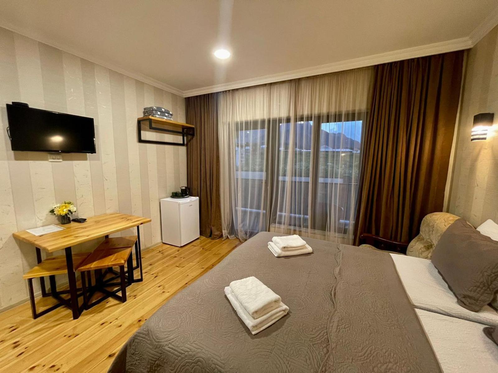 Bibo'S Kokhi Guesthouse Kazbegi Bagian luar foto