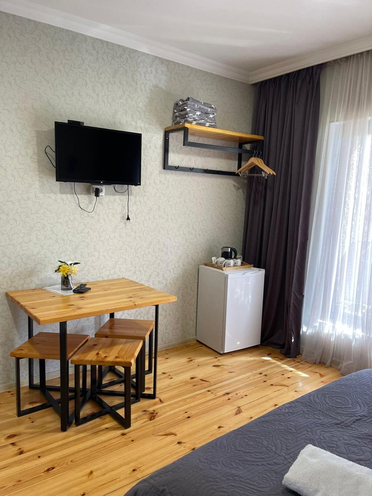 Bibo'S Kokhi Guesthouse Kazbegi Bagian luar foto