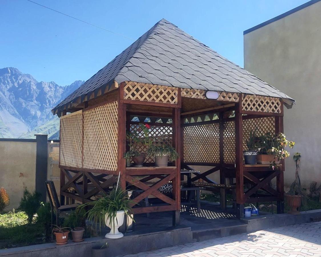 Bibo'S Kokhi Guesthouse Kazbegi Bagian luar foto